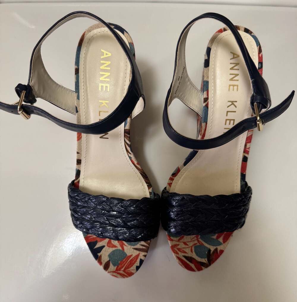 Anne Klein Floral Print Braided Strap Wedge Sandals Size 9M